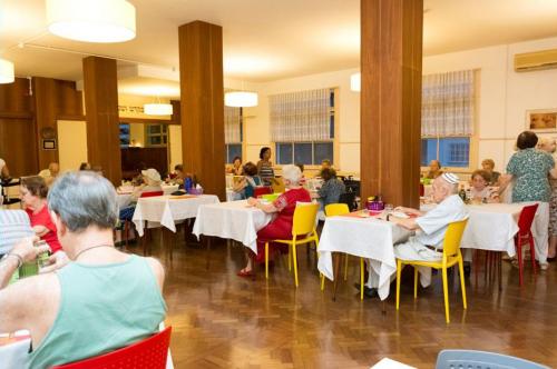 Lar União - Restaurante